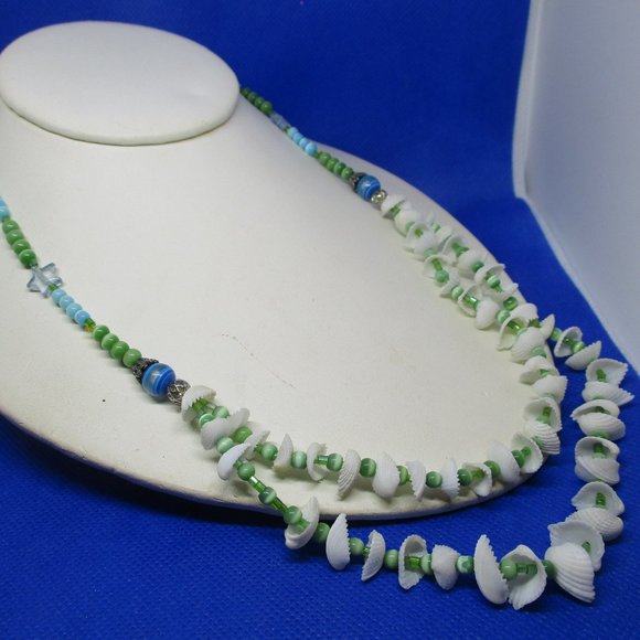 SEASHELL NECKLACE MOONGLOW Blue Green Beads 2 Strand Bead Seashell Moonglow - Picture 3 of 11